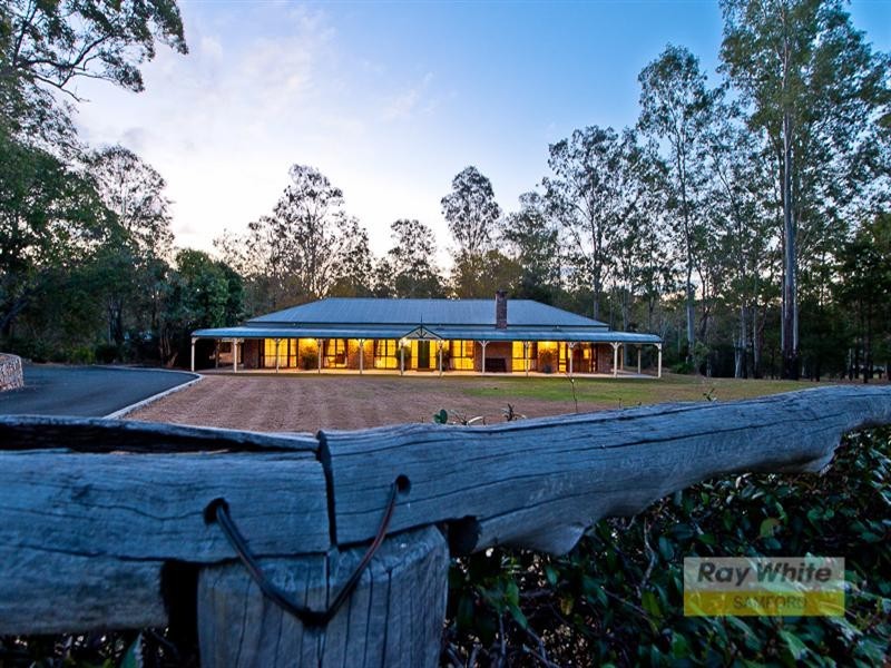 7 Winchester Avenue, Wights Mountain QLD 4520