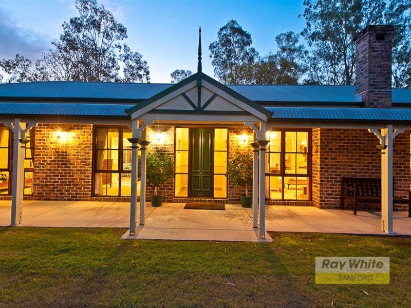 7 Winchester Avenue, Wights Mountain QLD 4520