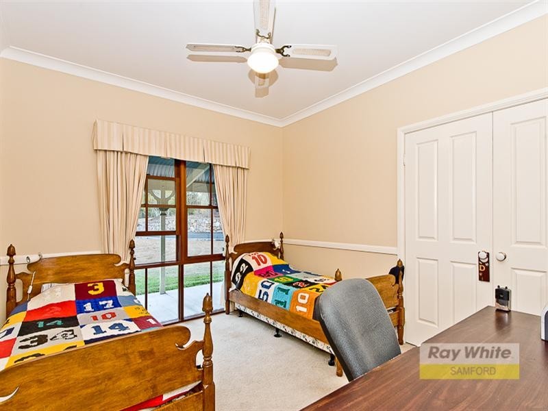 7 Winchester Avenue, Wights Mountain QLD 4520