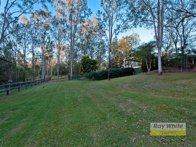7 Winchester Avenue, Wights Mountain QLD 4520