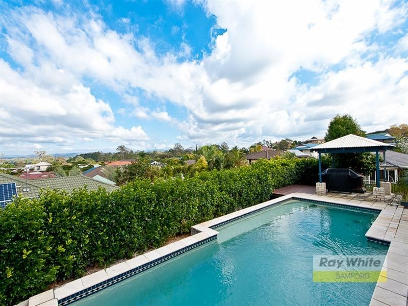 5 Wallers Court, Petrie QLD 4502