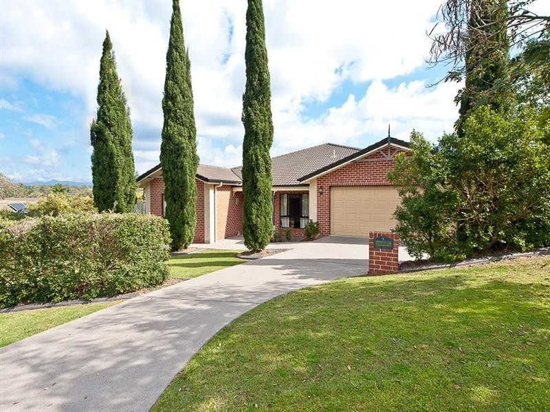 5 Wallers Court, Petrie QLD 4502