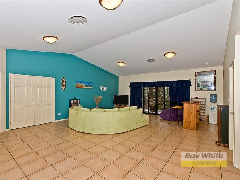 5 Wallers Court, Petrie QLD 4502