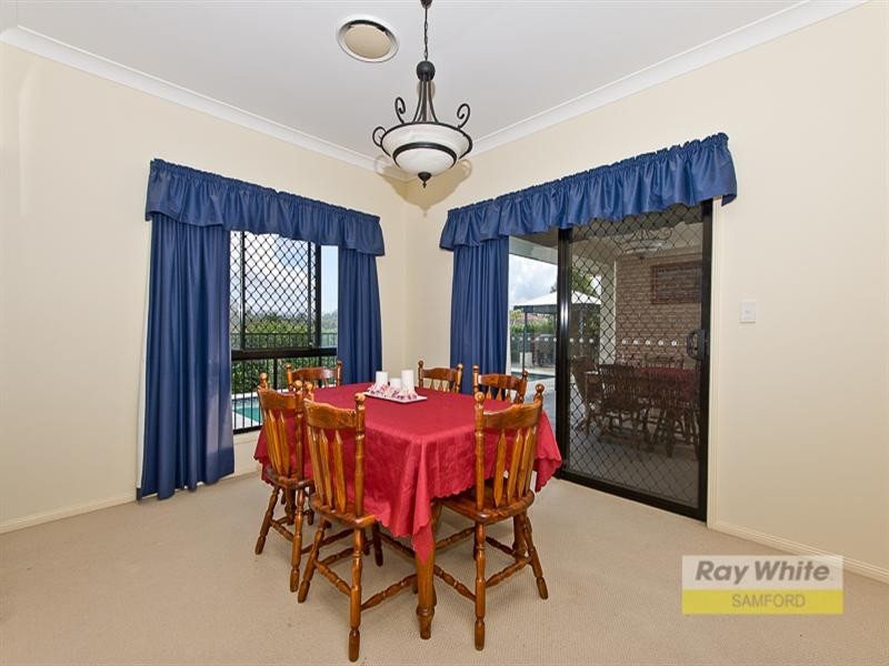 5 Wallers Court, Petrie QLD 4502