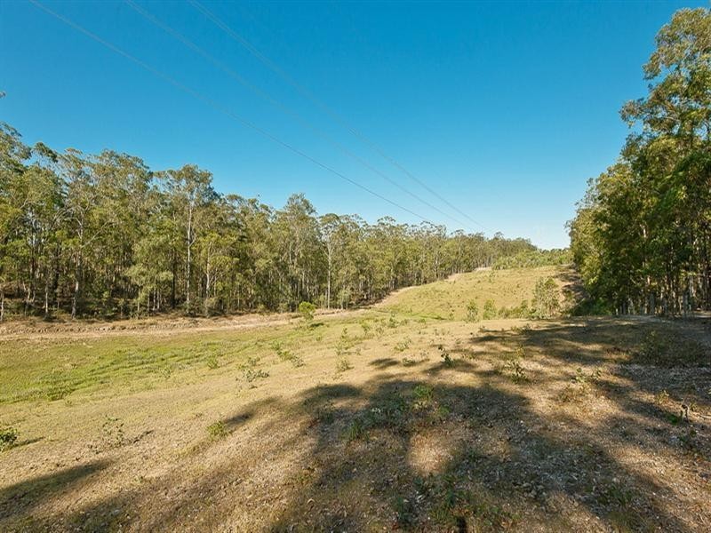 38 Smiths Rd South, Kurwongbah QLD 4503