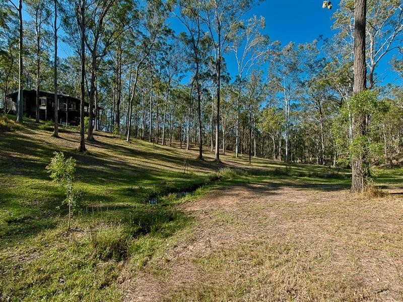 38 Smiths Rd South, Kurwongbah QLD 4503