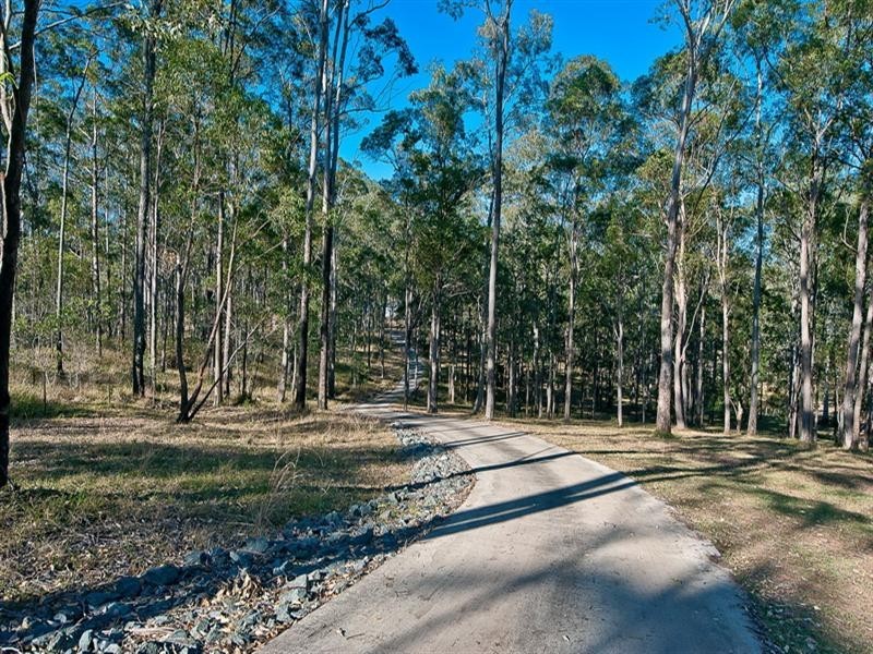 38 Smiths Rd South, Kurwongbah QLD 4503