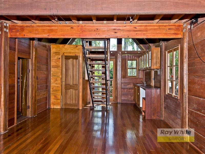 4 Ted Street, Mount Glorious QLD 4520