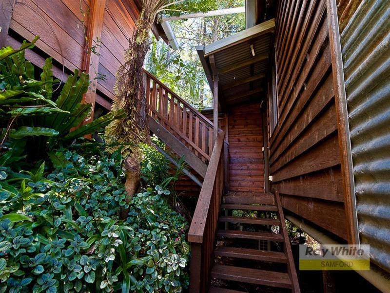 4 Ted Street, Mount Glorious QLD 4520