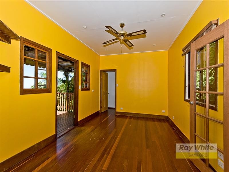 4 Ted Street, Mount Glorious QLD 4520