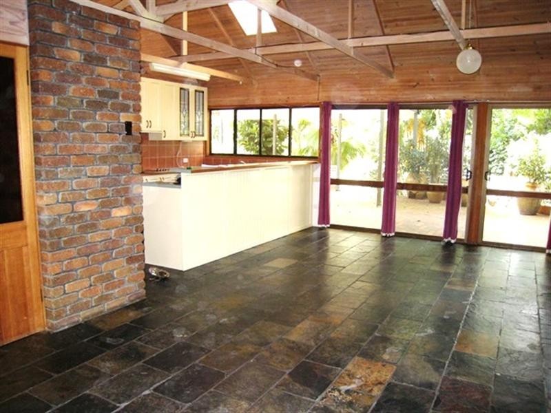 Camp Mountain QLD 4520