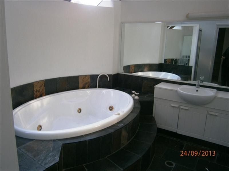 Camp Mountain QLD 4520