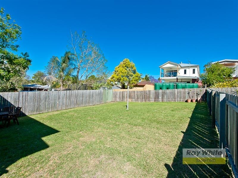 10 Junction Street, Samford Village QLD 4520