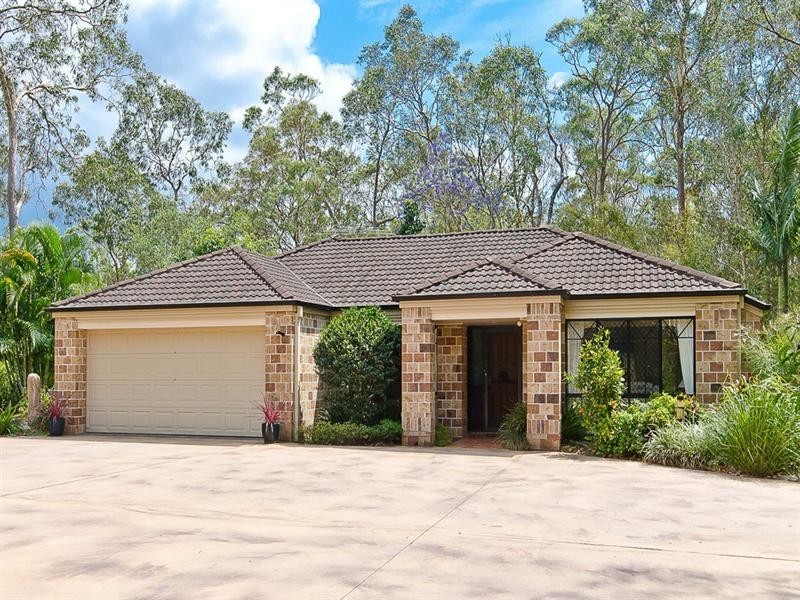14 Lascelle Court, Eatons Hill QLD 4037