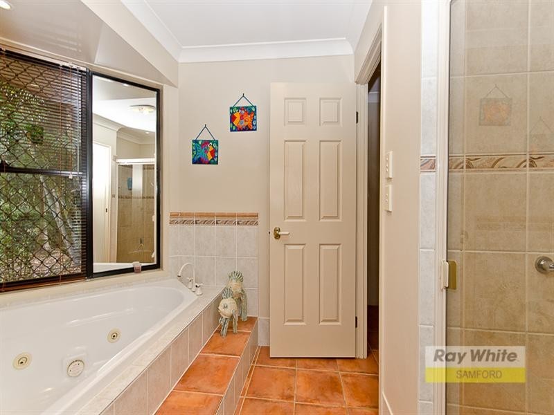 14 Lascelle Court, Eatons Hill QLD 4037