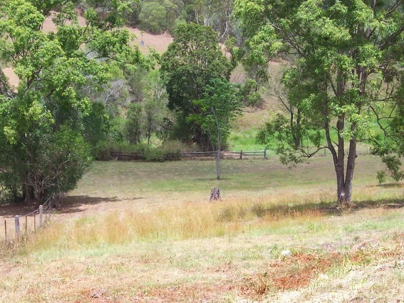 803 Bunya Road, Draper QLD 4520