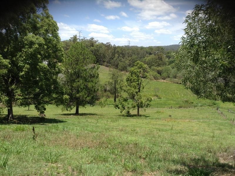 803 Bunya Road, Draper QLD 4520