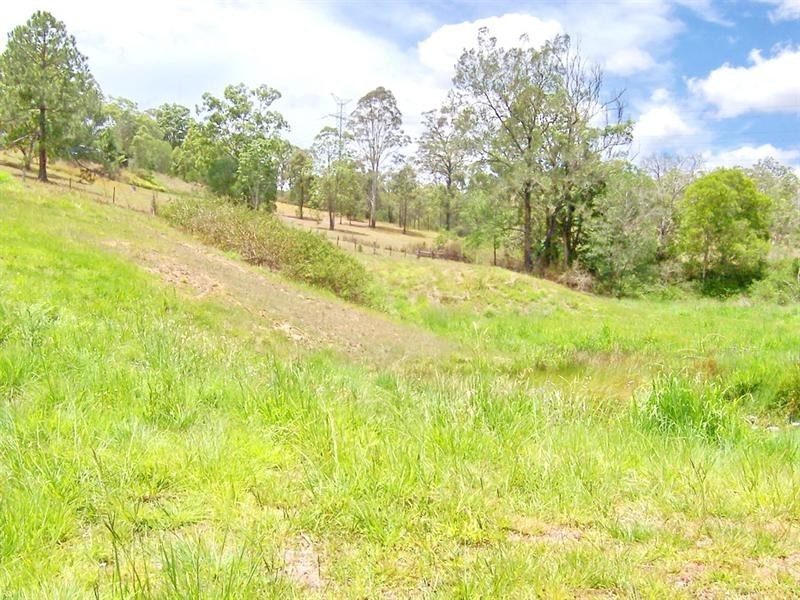 803 Bunya Road, Draper QLD 4520