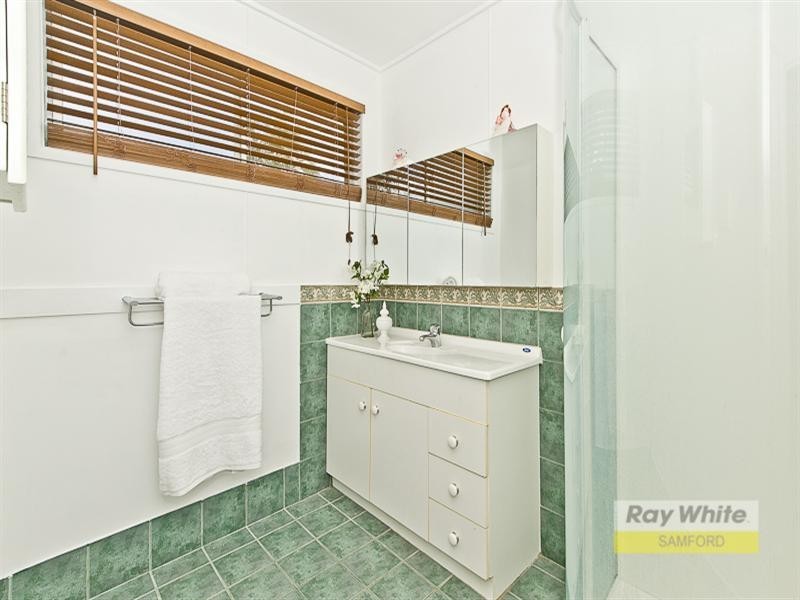 33 Tarnook Drive, Ferny Hills QLD 4055