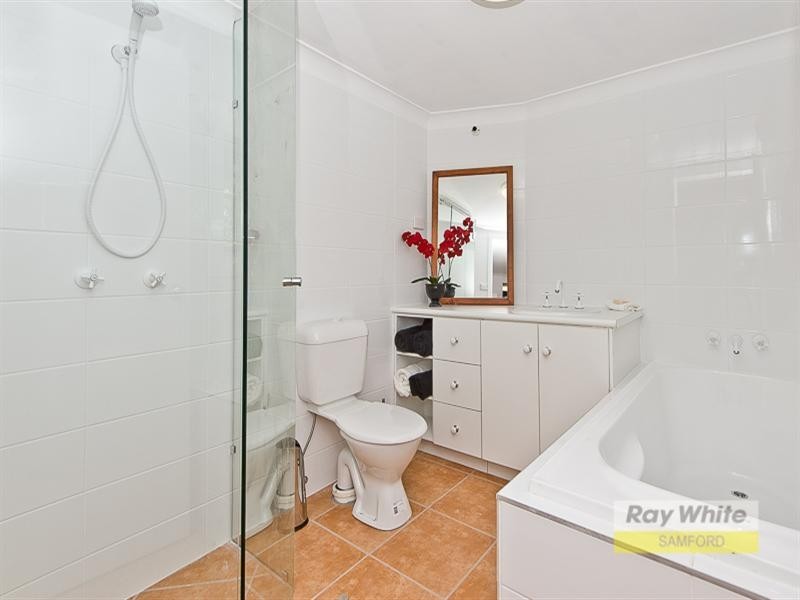 33 Tarnook Drive, Ferny Hills QLD 4055