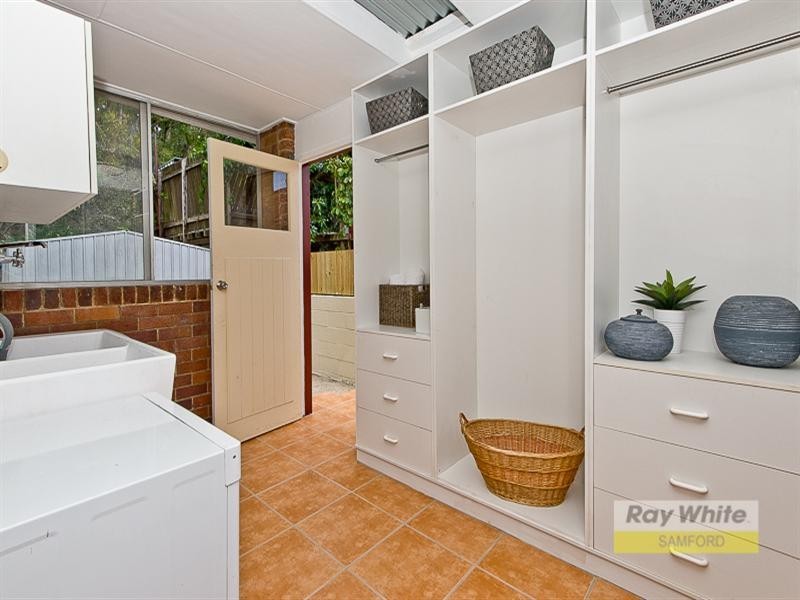 33 Tarnook Drive, Ferny Hills QLD 4055