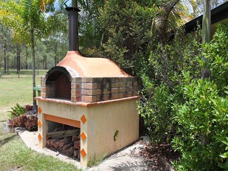 34 Davison Road, Camp Mountain QLD 4520