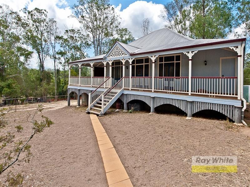 9 Petersen Road, Camp Mountain QLD 4520