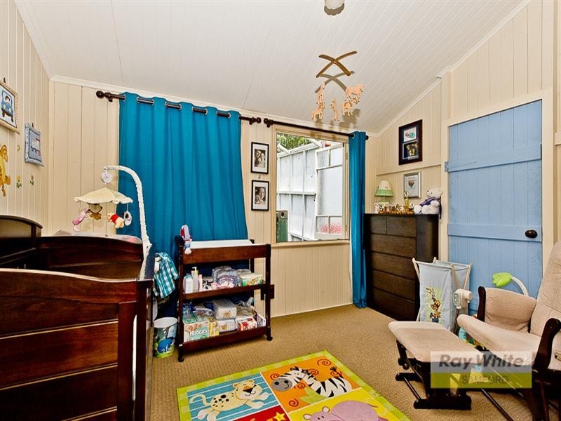 9 Petersen Road, Camp Mountain QLD 4520