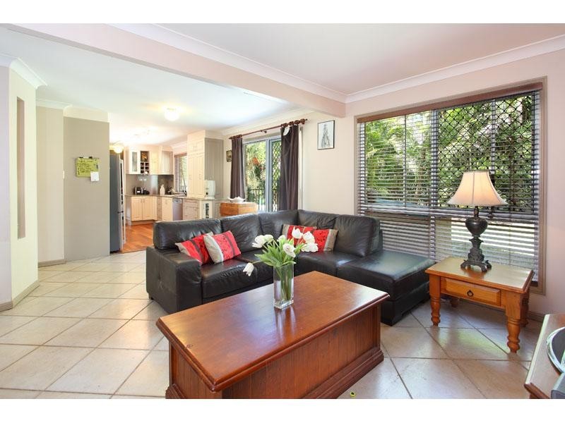 48 Peppermint Drive, Cashmere QLD 4500