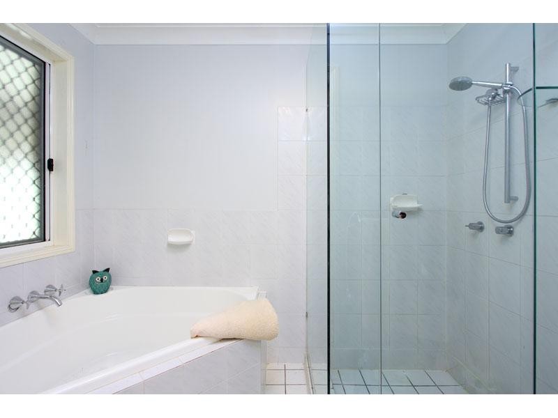 48 Peppermint Drive, Cashmere QLD 4500