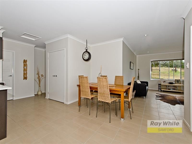 3 Stanley Robinson Court, Camp Mountain QLD 4520