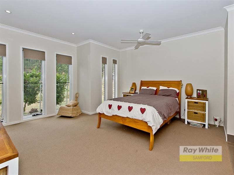 3 Stanley Robinson Court, Camp Mountain QLD 4520