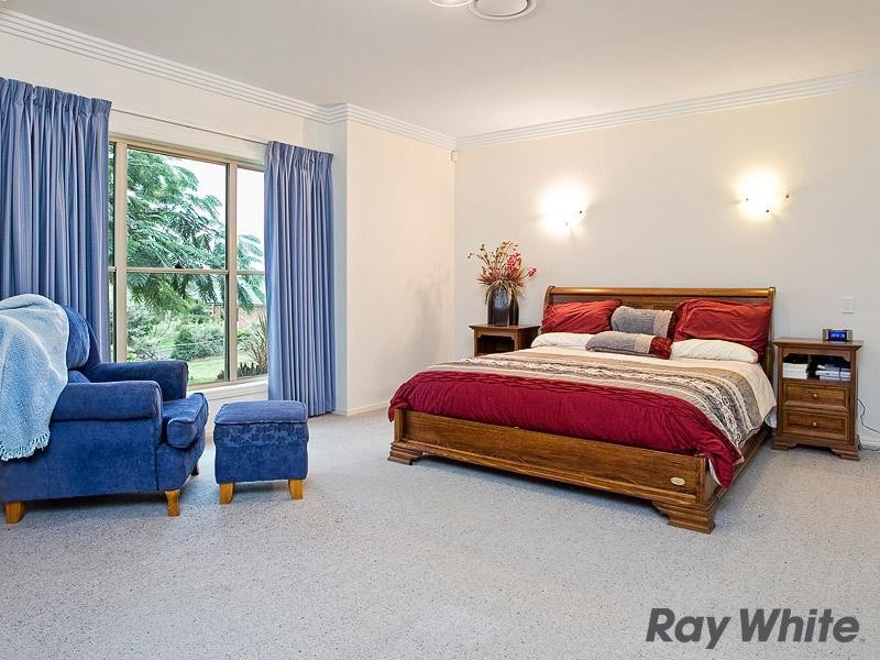 7 Dressage Close, Highvale QLD 4520