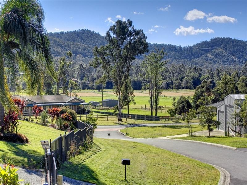 7 Dressage Close, Highvale QLD 4520