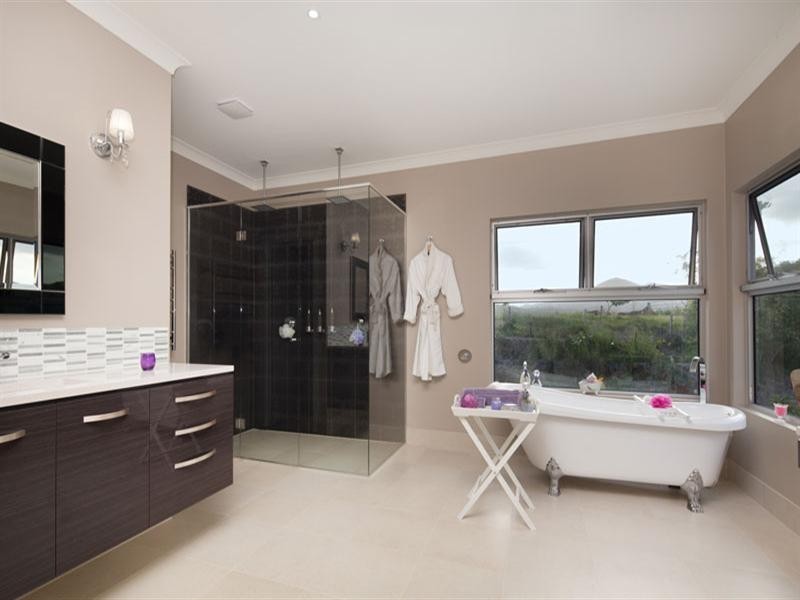 164 Hills Road, Mount Samson QLD 4520