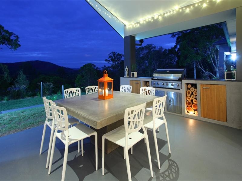 14 Rosewarne Lane, Mount Samson QLD 4520