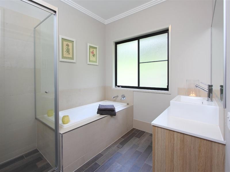 14 Rosewarne Lane, Mount Samson QLD 4520