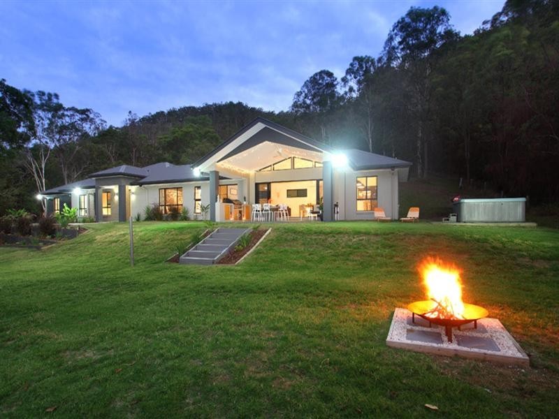 14 Rosewarne Lane, Mount Samson QLD 4520