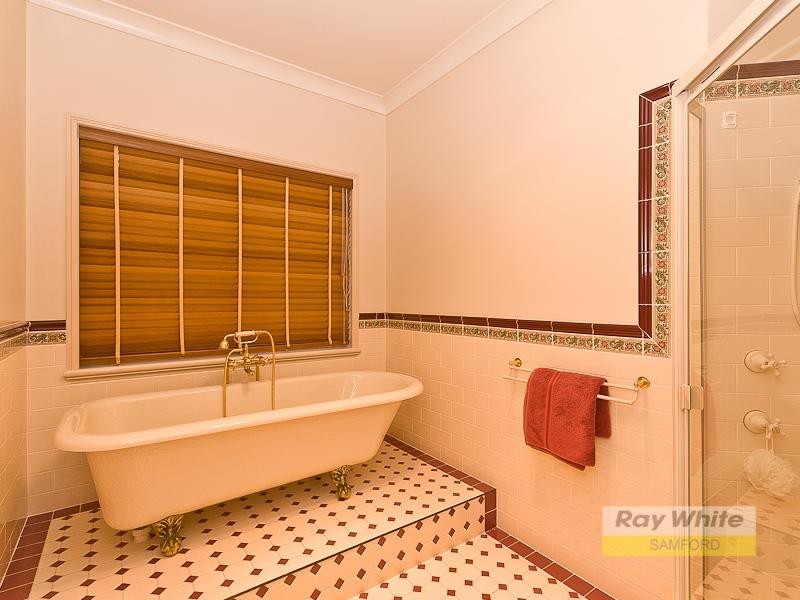 18 Brushwood Drive, Samford Valley QLD 4520