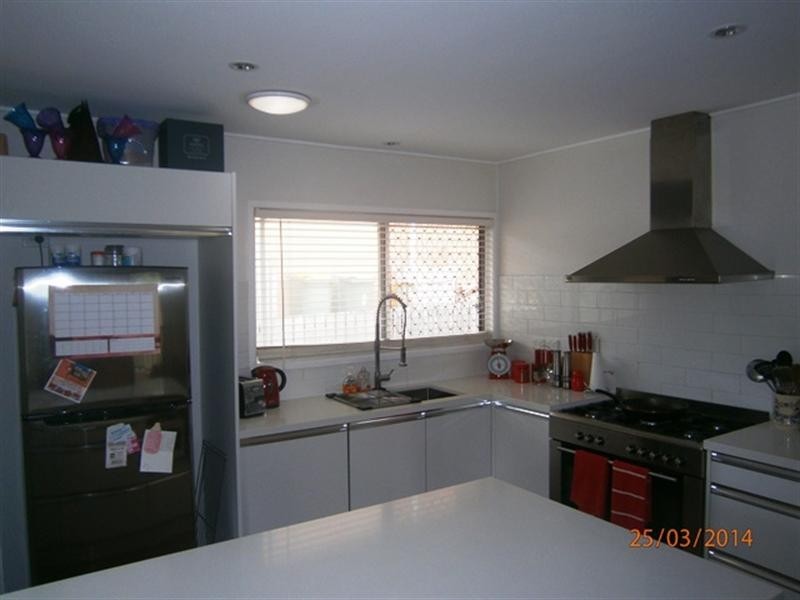 Arana Hills QLD 4054