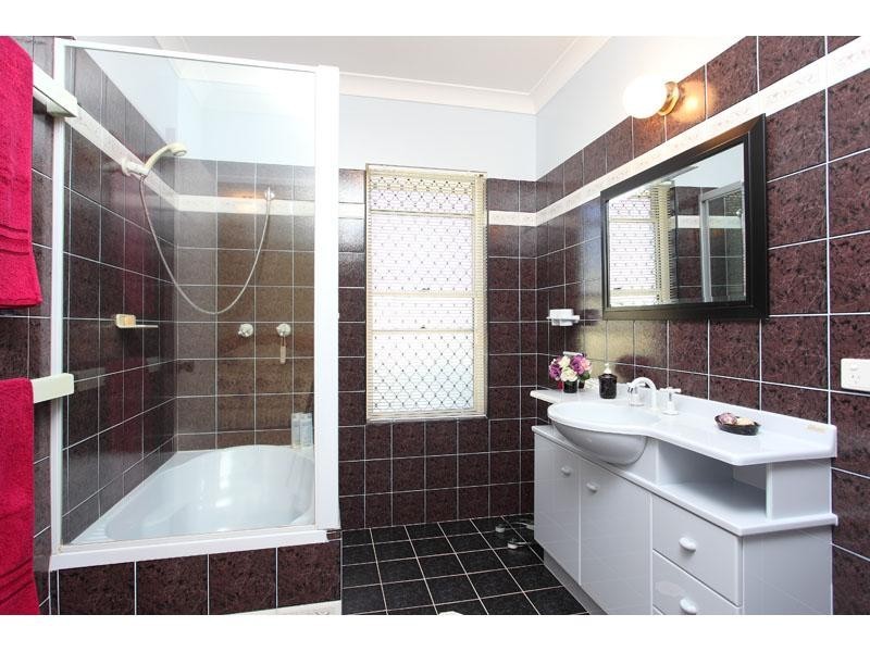 11 Jackaroo Court, Dayboro QLD 4521