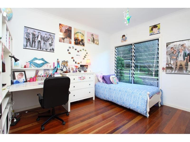 24 Vera Court, Samford Valley QLD 4520