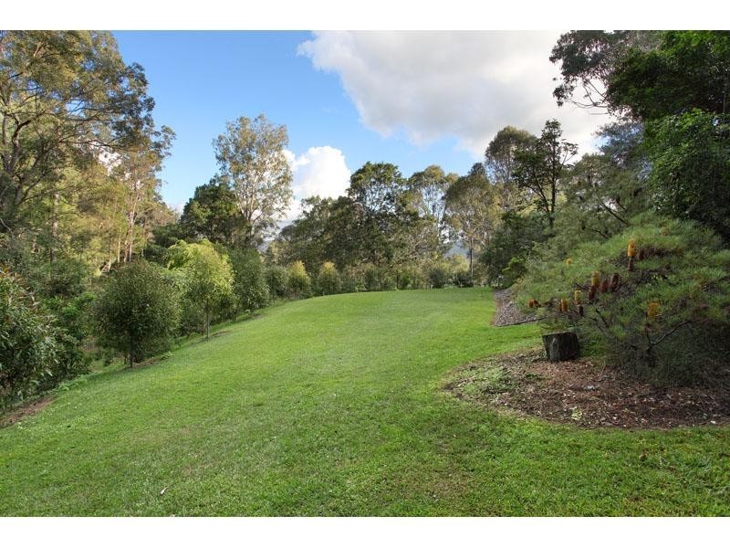 24 Vera Court, Samford Valley QLD 4520