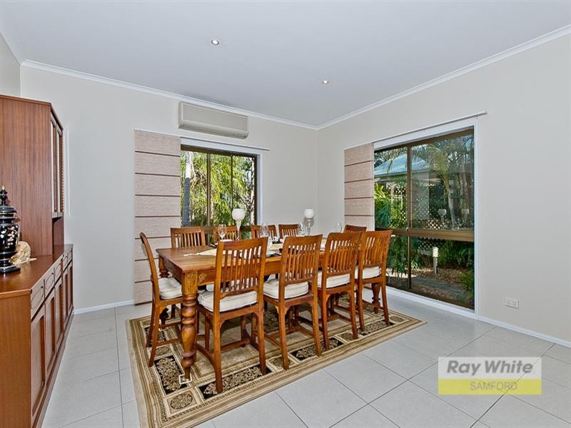 2 Davison Road, Camp Mountain QLD 4520