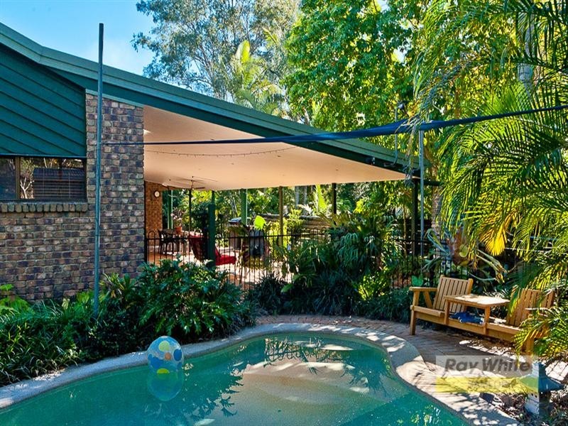 2 Davison Road, Camp Mountain QLD 4520