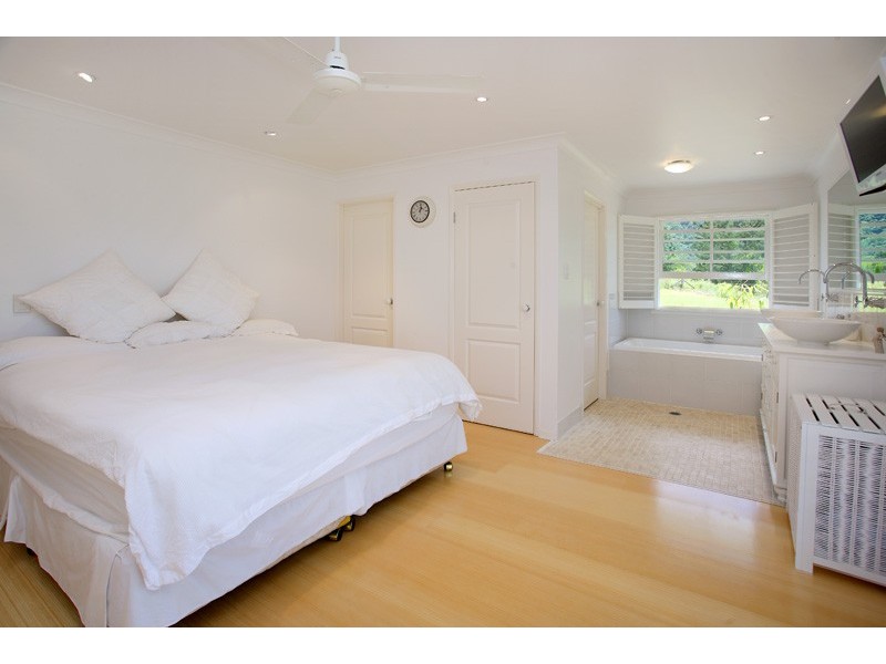 6 Horseshoe Court, Samford QLD 4520