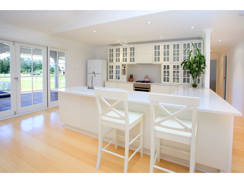 6 Horseshoe Court, Samford QLD 4520