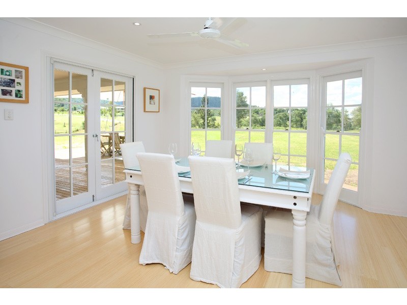 6 Horseshoe Court, Samford QLD 4520