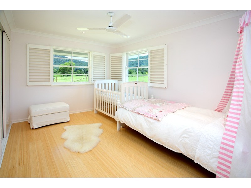 6 Horseshoe Court, Samford QLD 4520