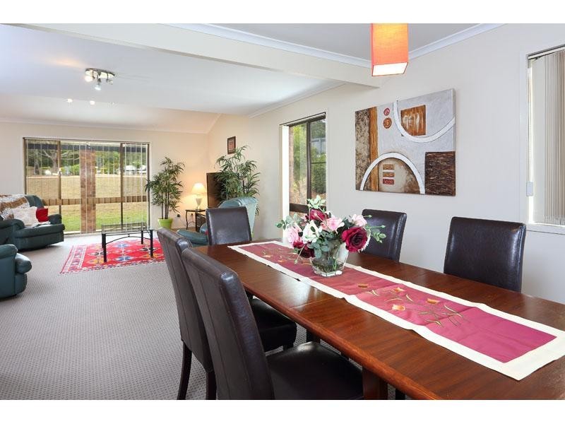 5 Meredith Court, Bunya QLD 4055